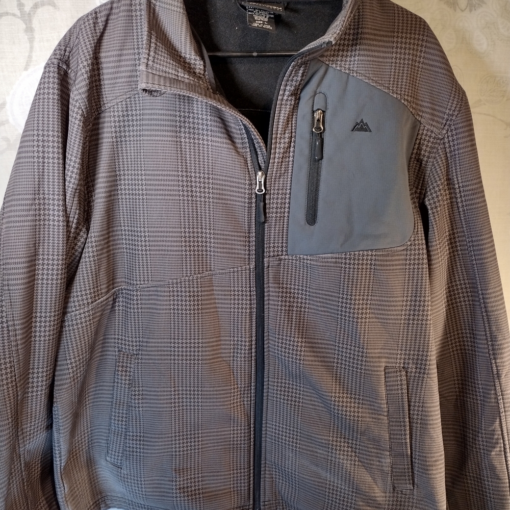 Snozu Gray Plaid Performance Jacket